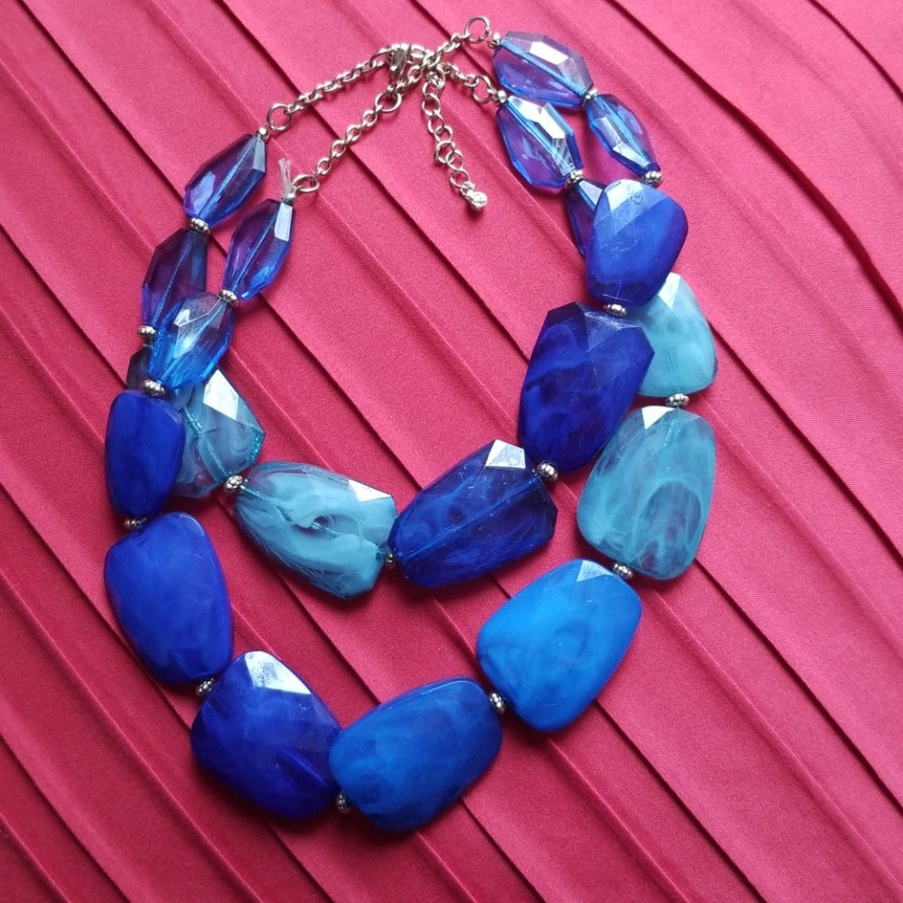 Blue gem stone necklace
